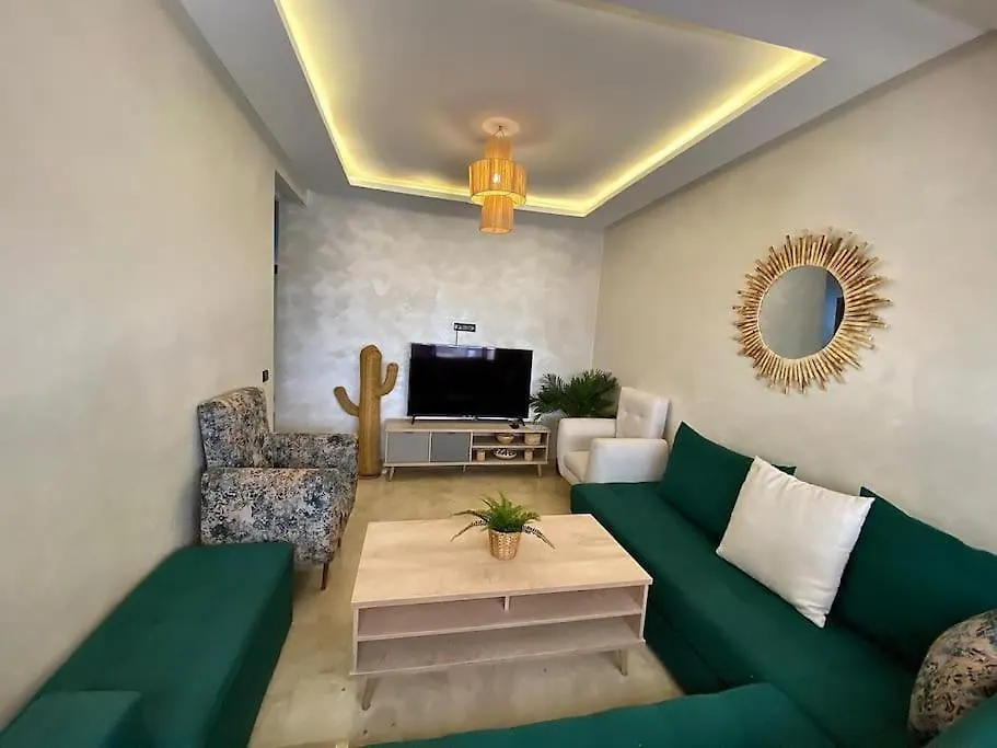 Appartement De Luxe En Face La Gare A Gueliz Marrakech Марракеш Апартаменты