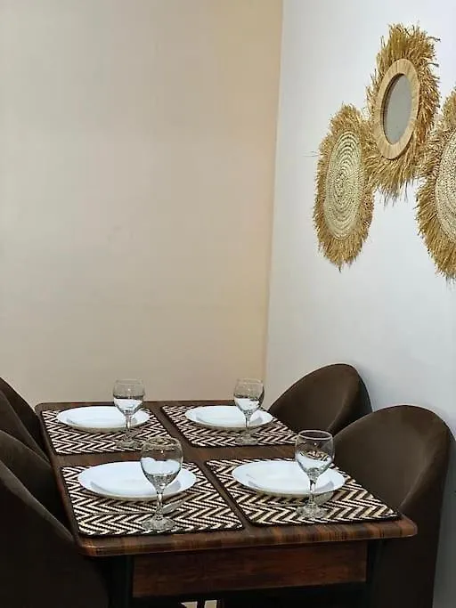 Appartement De Luxe En Face La Gare A Gueliz Marrakech Марракеш Апартаменты