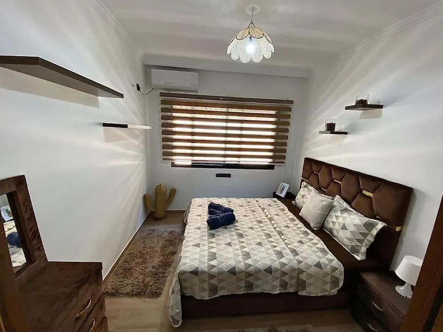 Appartement De Luxe En Face La Gare A Gueliz Marrakech Марракеш